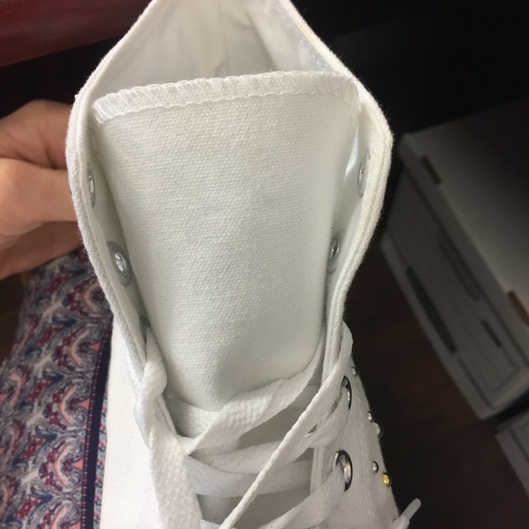 Studded converse - Picture 7 of 8